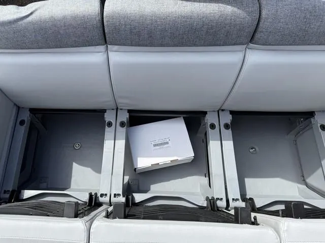 Slide: The Image of Sea-Doo Switch Cruise 21 2025 - 24