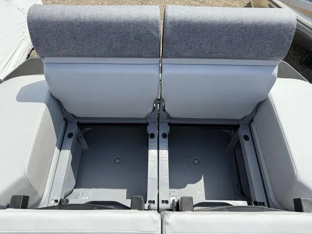 Slide: The Image of Sea-Doo Switch Cruise 21 2025 - 27