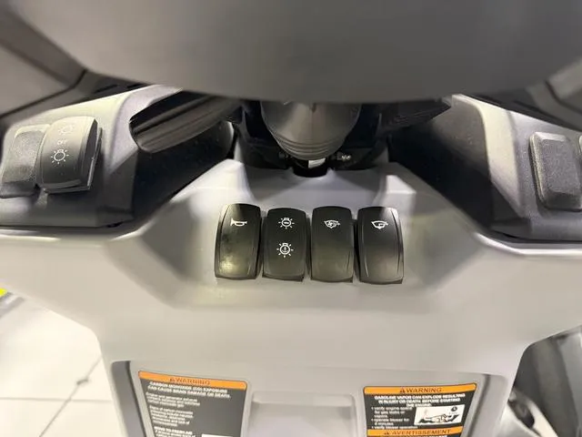 Slide: The Image of Sea-Doo Switch Cruise Limited 21 2025 - 17