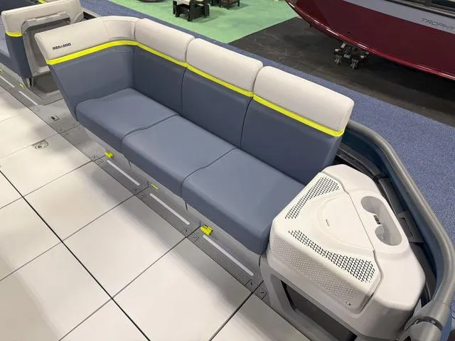 Slide: The Image of Sea-Doo Switch Cruise Limited 21 2025 - 9