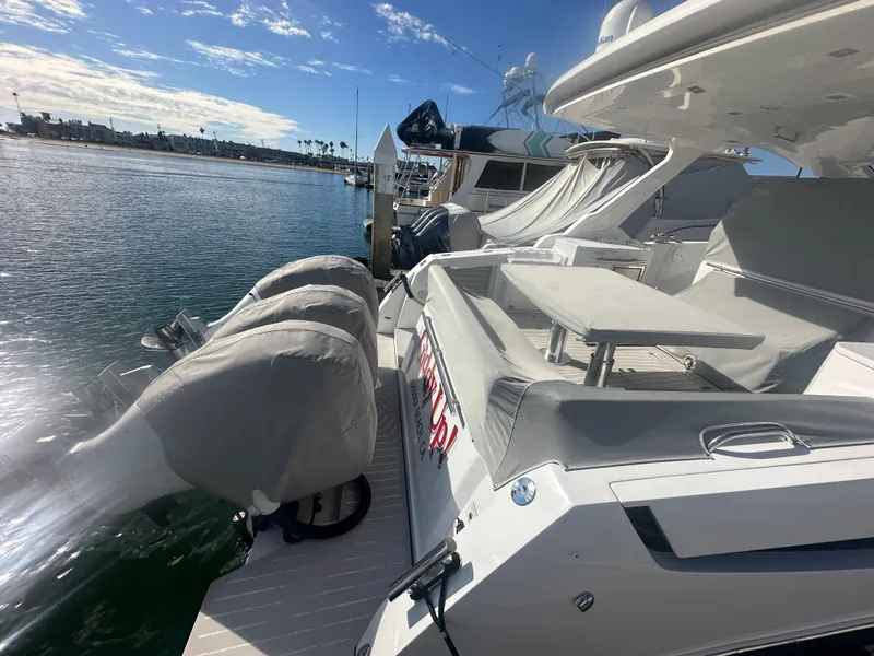 Slide: The Image of Azimut 40 Verve 2019 - 19