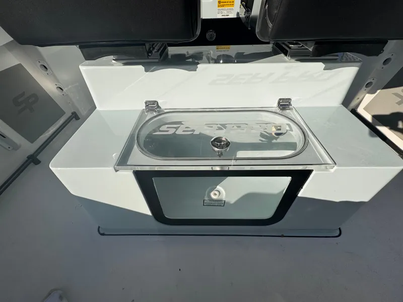 Slide: The Image of Sea Pro 245 FLX 2025 - 65