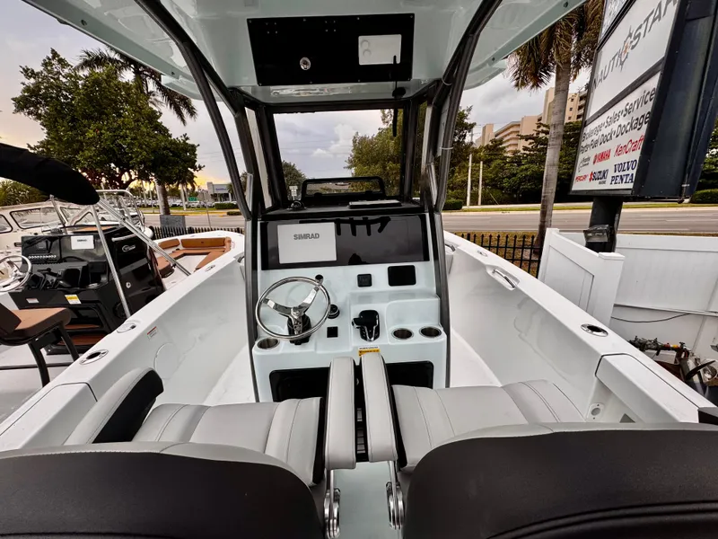 Slide: The Image of Sea Pro 245 FLX 2025 - 83