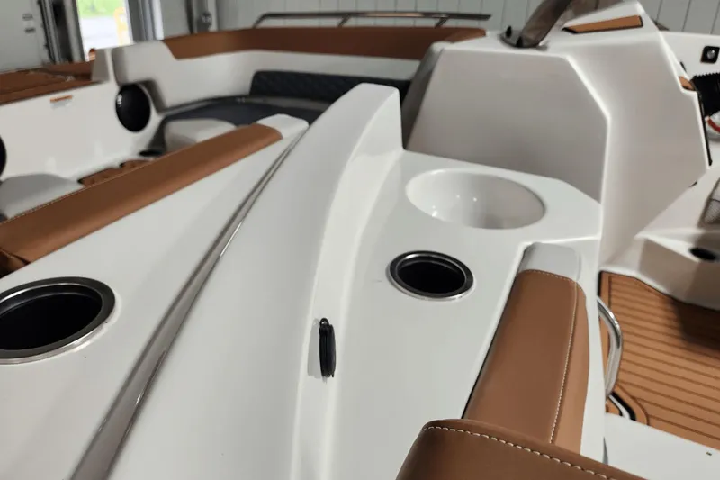 Slide: The Image of Starcraft 211SVX IO 2025 - 13