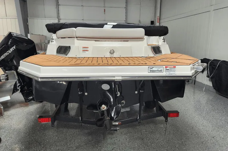 Slide: The Image of Starcraft 211SVX IO 2025 - 24