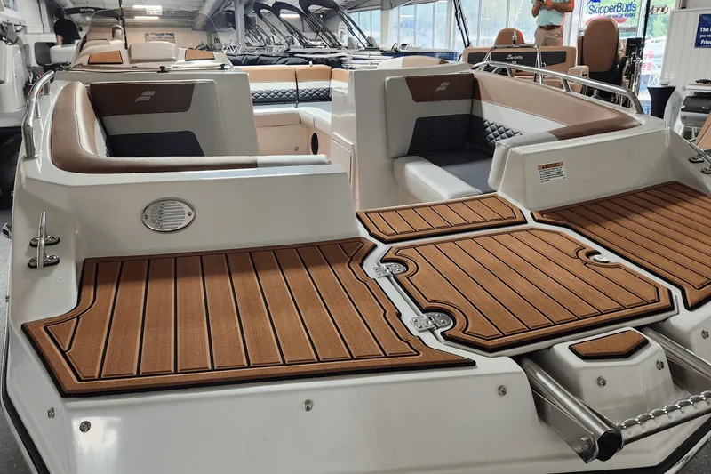 Slide: The Image of Starcraft 211SVX IO 2025 - 8