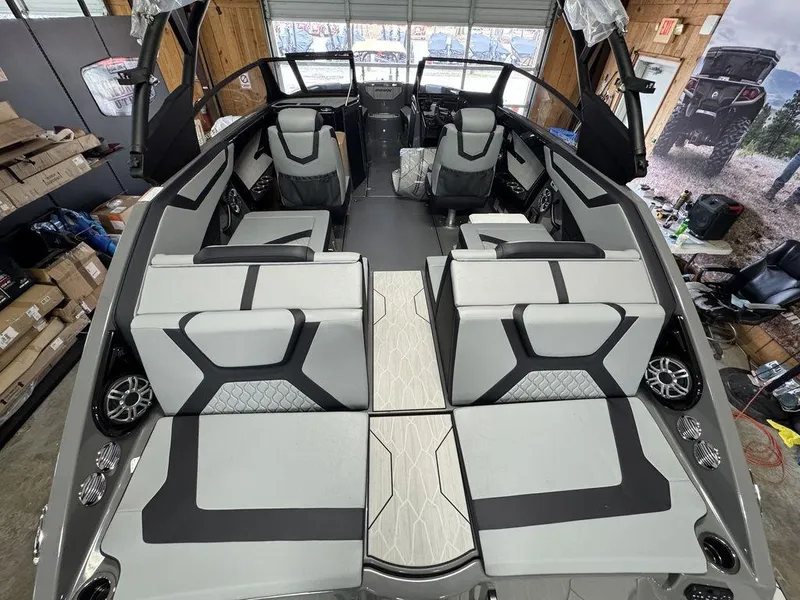 Slide: The Image of Yamaha 222XE 2025 - 3