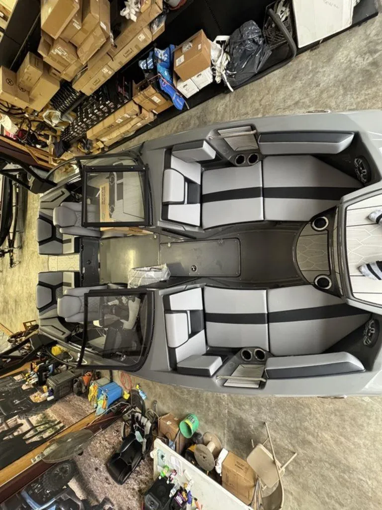 Slide: The Image of Yamaha 222XE 2025 - 5