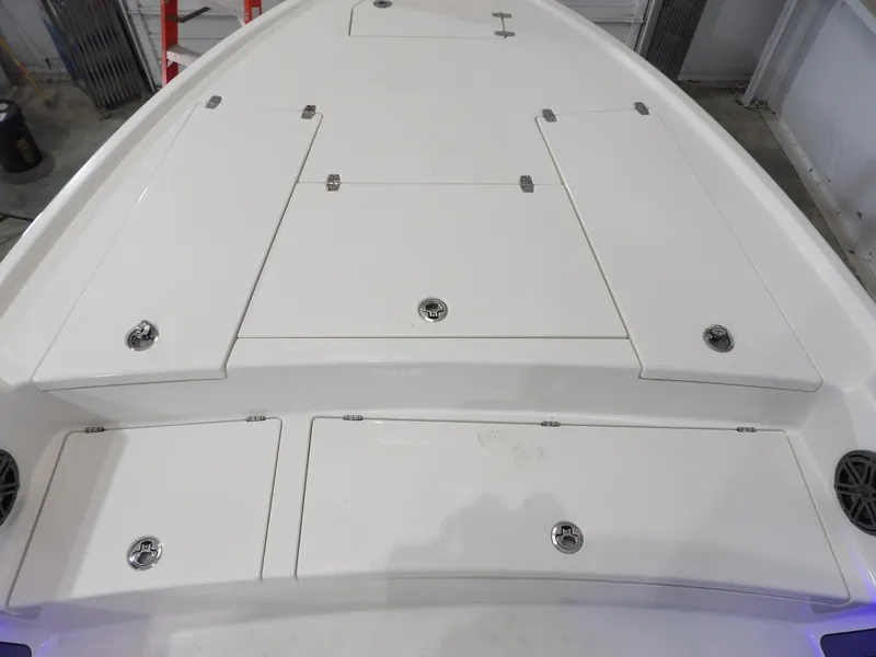 Slide: The Image of Pathfinder 2500 Hybrid 2025 - 16