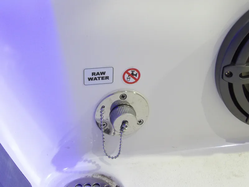 Slide: The Image of Pathfinder 2500 Hybrid 2025 - 26