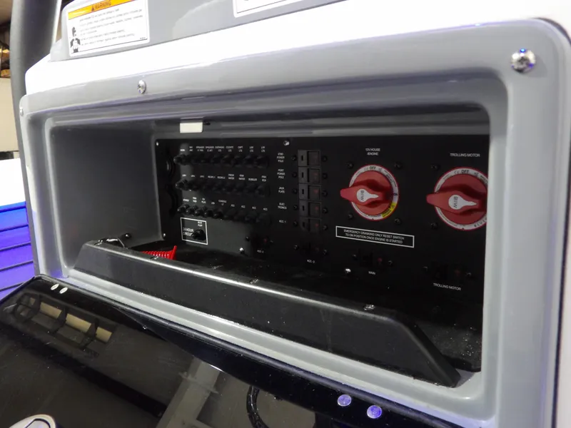 Slide: The Image of Pathfinder 2500 Hybrid 2025 - 33