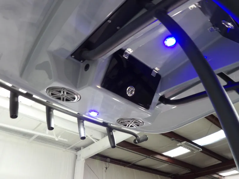 Slide: The Image of Pathfinder 2500 Hybrid 2025 - 36