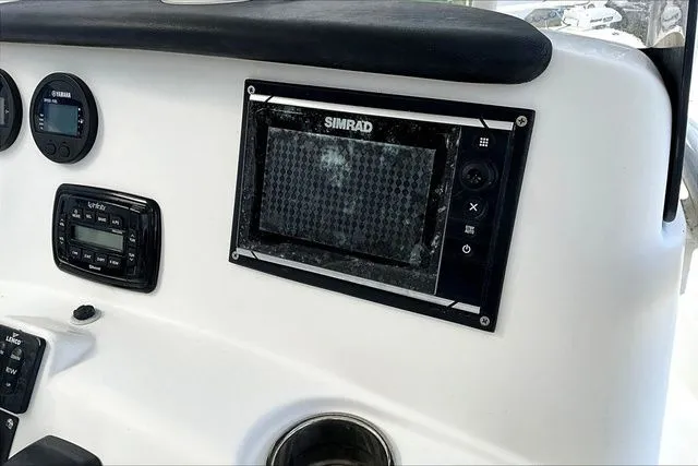 Slide: The Image of NauticStar 244 XTS 2015 - 12