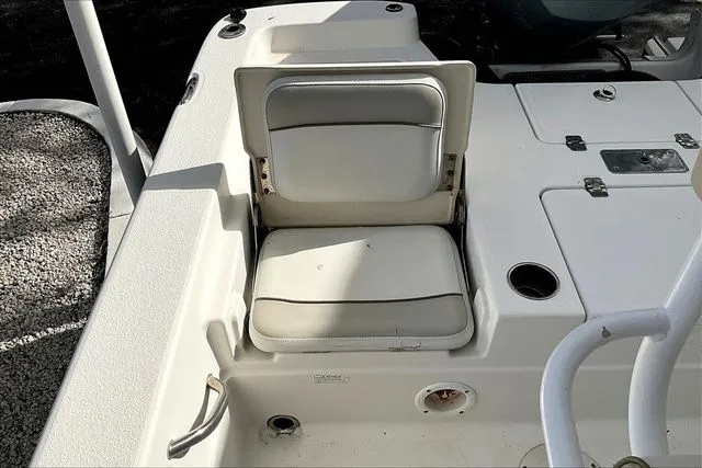 Slide: The Image of NauticStar 244 XTS 2015 - 36