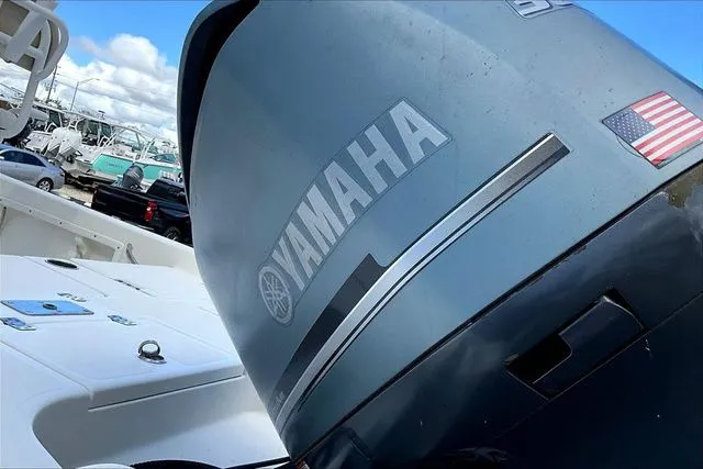 Slide: The Image of NauticStar 244 XTS 2015 - 38