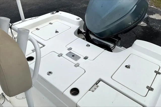 Slide: The Image of NauticStar 244 XTS 2015 - 41