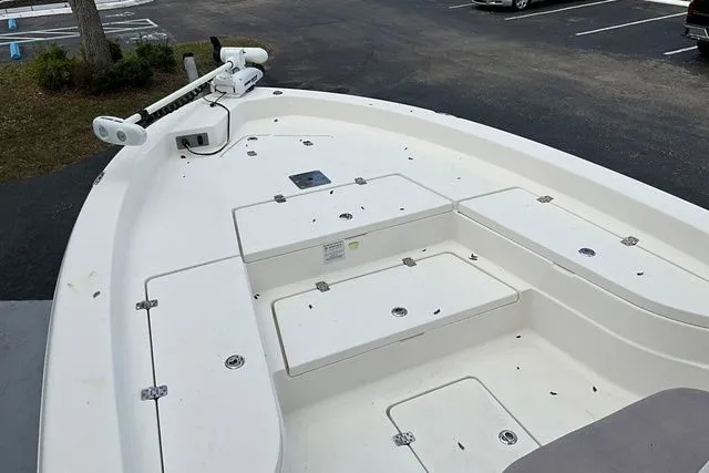 Slide: The Image of NauticStar 244 XTS 2015 - 42