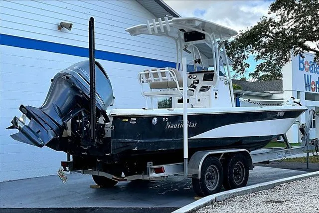 Slide: The Image of NauticStar 244 XTS 2015 - 5