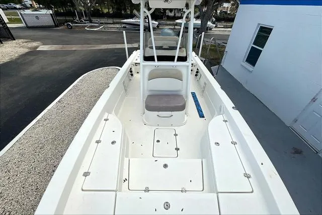 Slide: The Image of NauticStar 244 XTS 2015 - 9