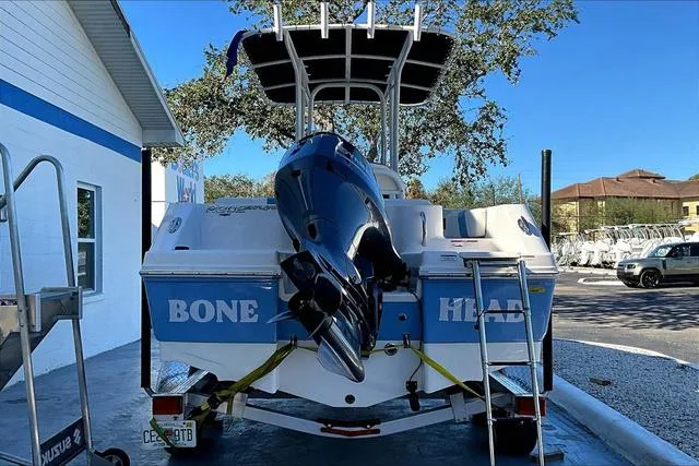 Slide: The Image of Robalo R202EX 2023 - 5