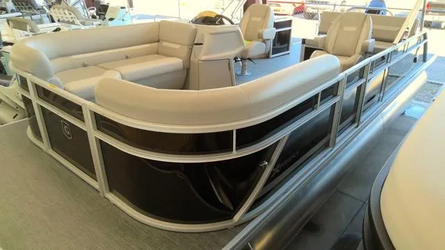 Slide: The Image of Godfrey EX 2286 SFLX Sport Tube 27 In. Package 2025 - 1