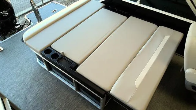 Slide: The Image of Godfrey EX 2286 SFLX Sport Tube 27 In. Package 2025 - 16