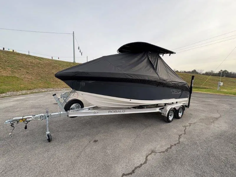 Slide: The Image of Robalo 202 EXPLORER 2025 - 56