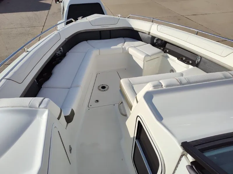 Slide: The Image of 2018 Formula 350 Crossover Bowrider with spacious seating and sleek design. - 25