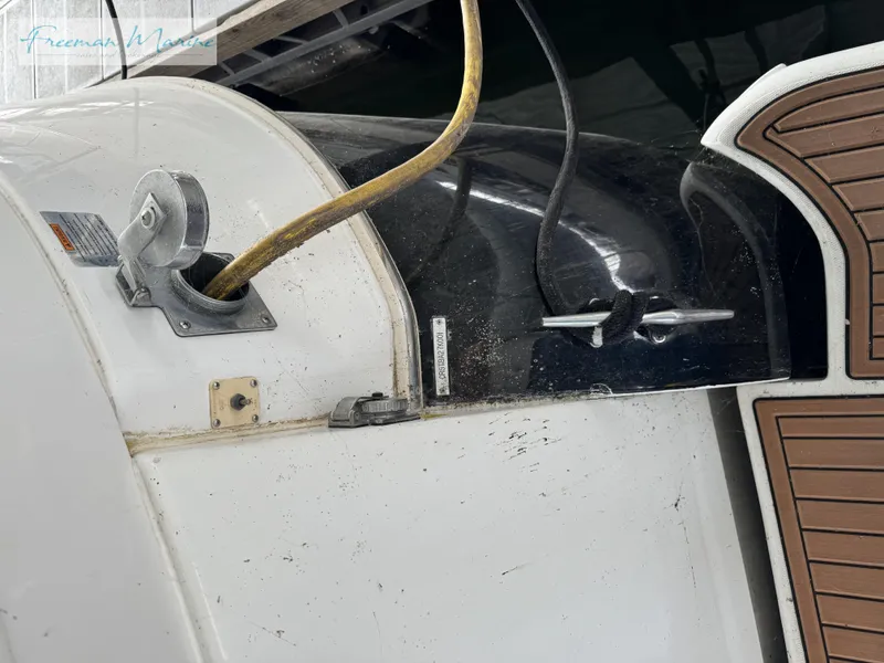 Slide: The Image of Cruisers 4450 Express Motoryacht 2001 - 53