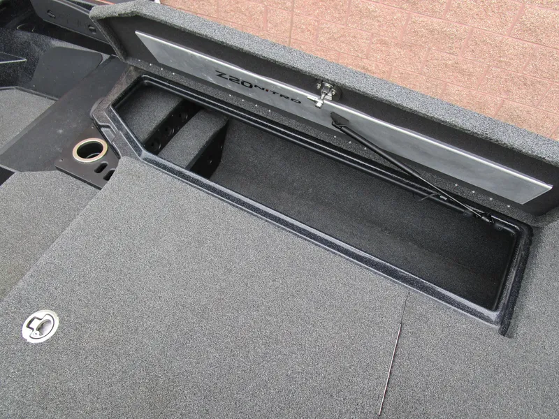 Slide: The Image of 2017 Nitro Z20 Z-Pro High Performance boat storage compartment. - 18