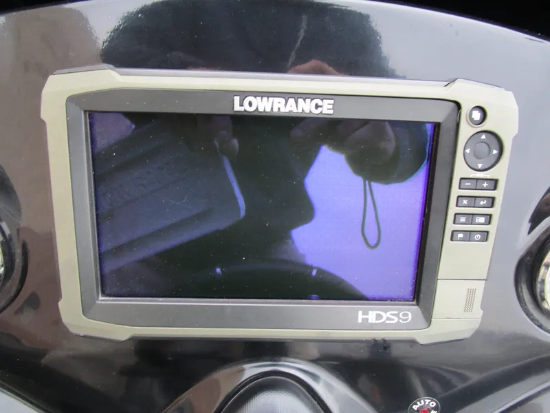 Slide: The Image of Lowrance HDS9 fishfinder on 2017 Nitro Z20 Z-Pro High Performance boat dashboard. - 24