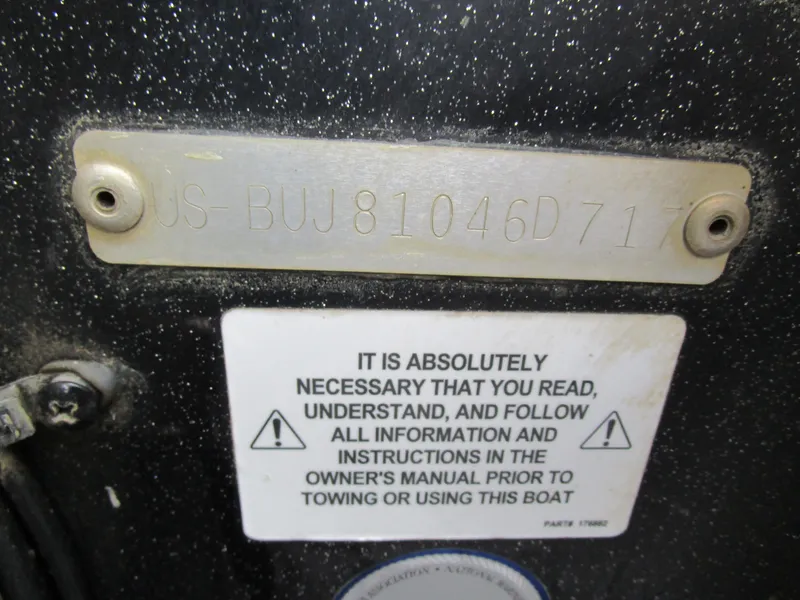 Slide: The Image of Serial number plate and warning label on 2017 Nitro Z20 Z-Pro High Performance boat. - 35