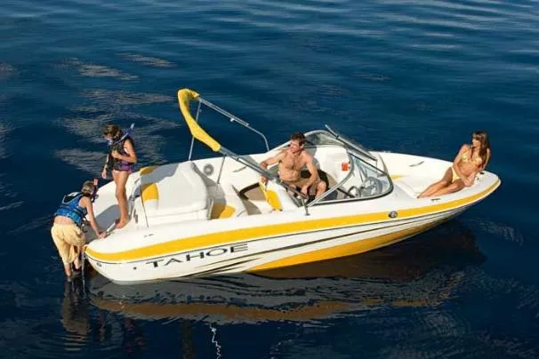 Slide: The Image of Manufacturer Provided Image: The Q5i Sport is a comfortable, multi-talented sport boat. - 13