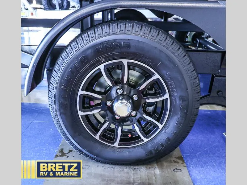 Slide: The Image of Lusso Ultra-Lounge L23UC 2025 - 26