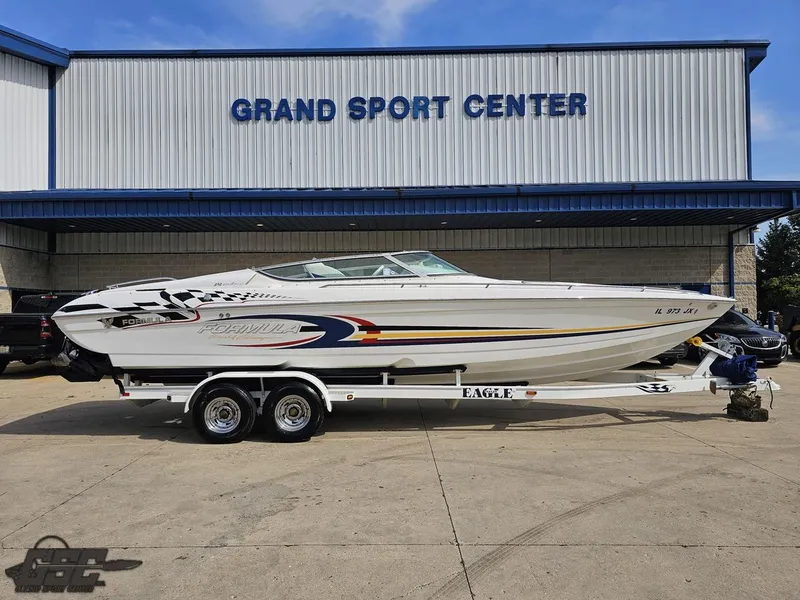 Slide: The Image of 2005 Formula 292 FASTech boat on trailer at Grand Sport Center. - 1