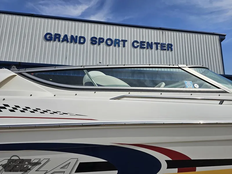 Slide: The Image of 2005 Formula 292 FASTech boat at Grand Sport Center. - 9