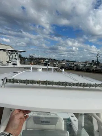 Slide: The Image of Everglades 243 Center Console 2014 - 13