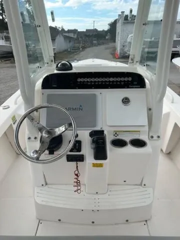 Slide: The Image of Everglades 243 Center Console 2014 - 8