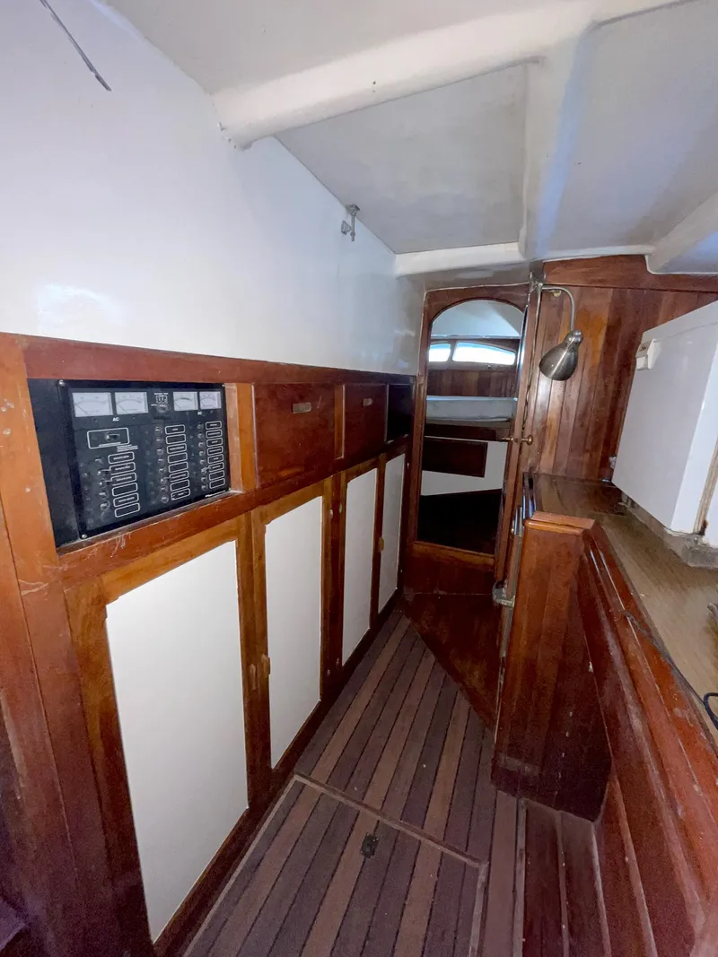 Slide: The Image of Hardin 45 1979 - 28