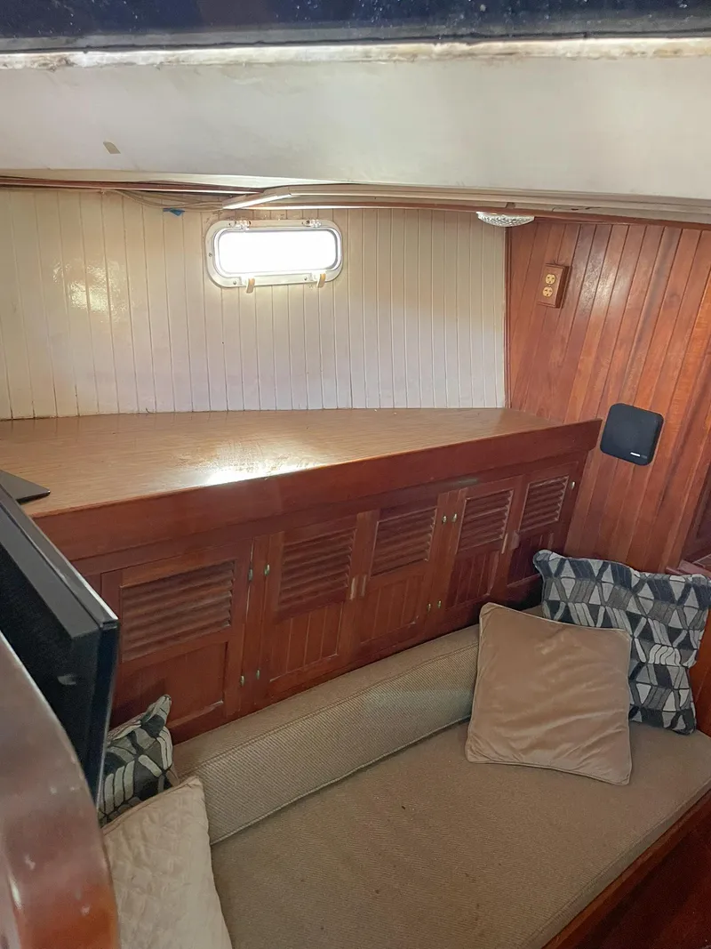 Slide: The Image of Hardin 45 1979 - 30