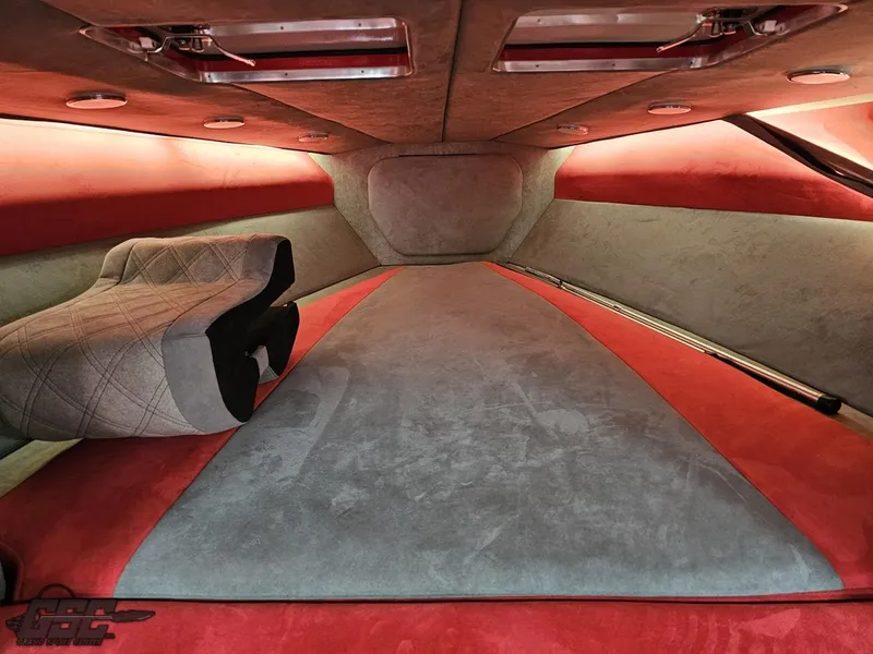 Slide: The Image of Outerlimits 52 SL 2010 - 103