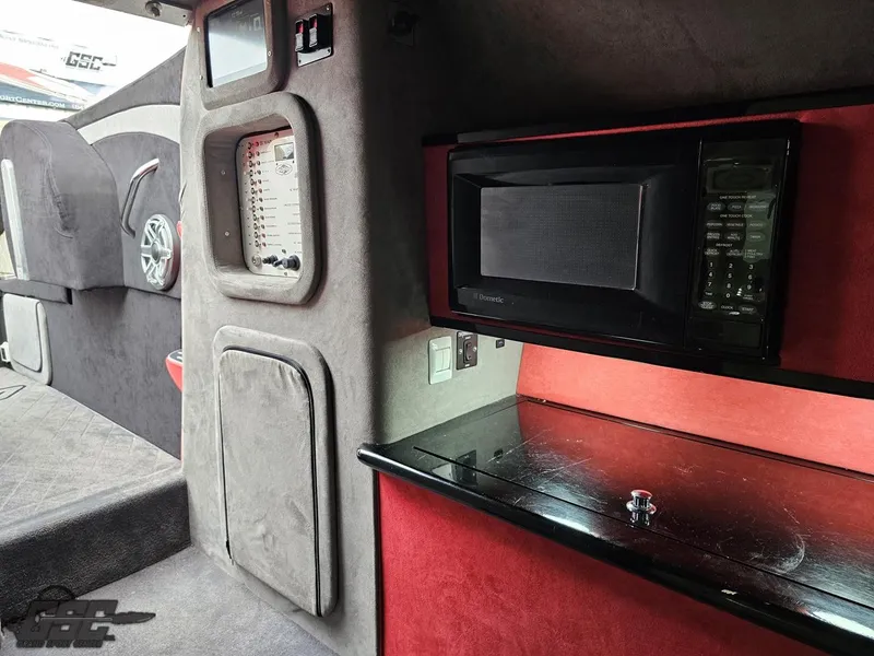 Slide: The Image of Outerlimits 52 SL 2010 - 108