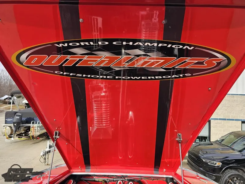 Slide: The Image of Outerlimits 52 SL 2010 - 124