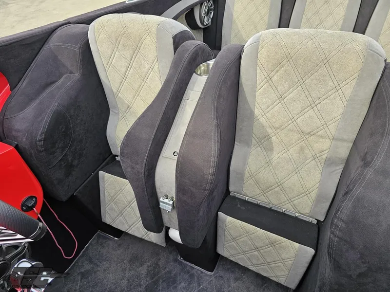 Slide: The Image of Outerlimits 52 SL 2010 - 75