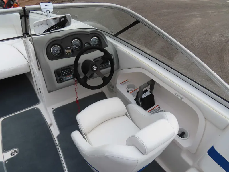 Slide: The Image of Yamaha SX230 2005 - 19