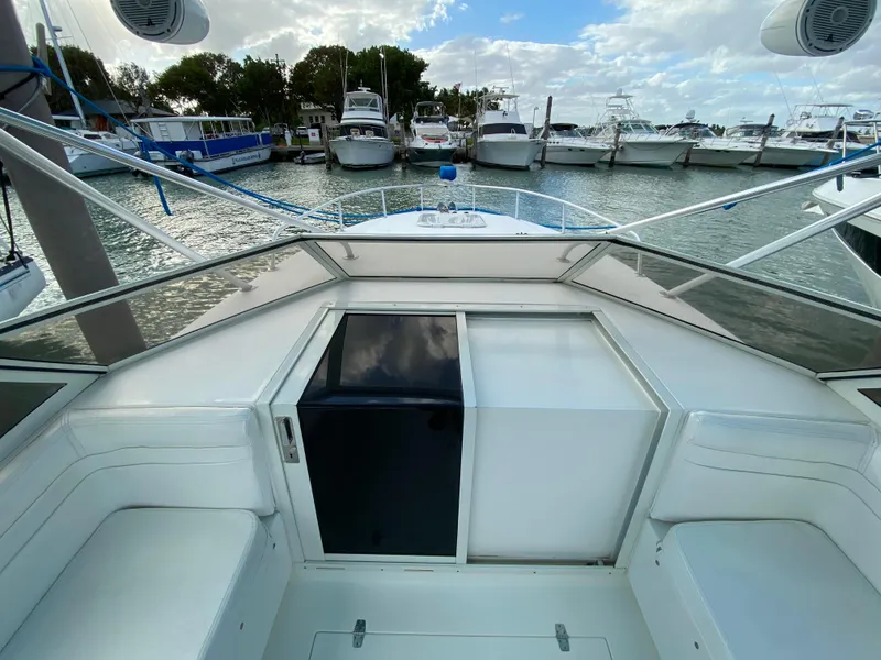 Slide: The Image of Contender Boats Inc 35 Express 1998 - 60