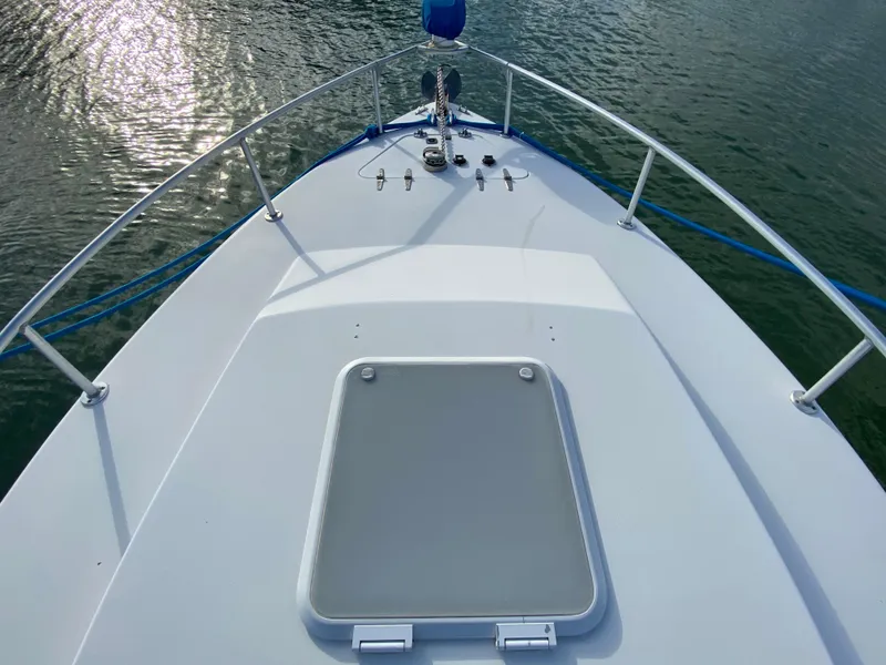 Slide: The Image of Contender Boats Inc 35 Express 1998 - 63