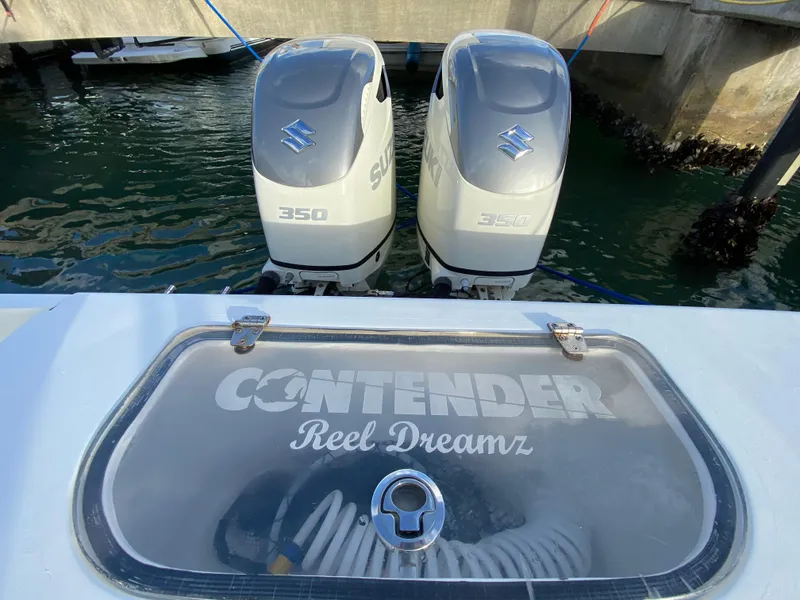 Slide: The Image of Contender Boats Inc 35 Express 1998 - 75