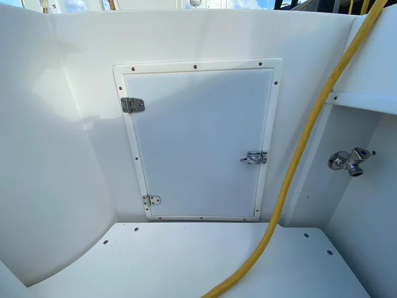 Slide: The Image of Contender Boats Inc 35 Express 1998 - 78