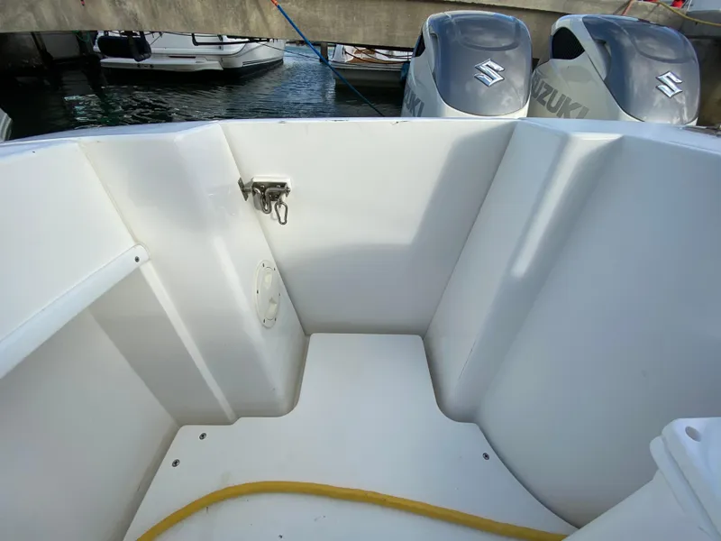 Slide: The Image of Contender Boats Inc 35 Express 1998 - 80